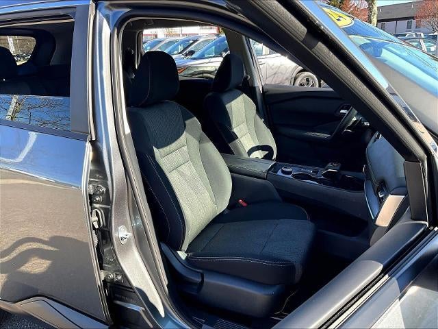 2024 Nissan Rogue AWD SV