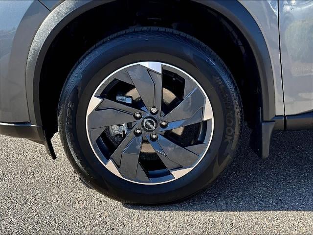 2024 Nissan Rogue AWD SV
