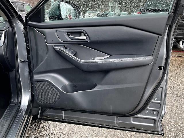 2024 Nissan Rogue AWD SV