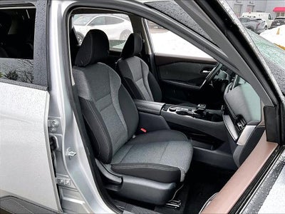 2022 Nissan Rogue AWD SV