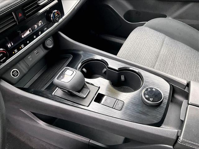 2022 Nissan Rogue AWD SV