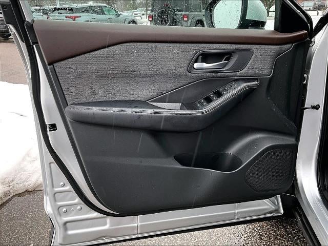 2022 Nissan Rogue AWD SV