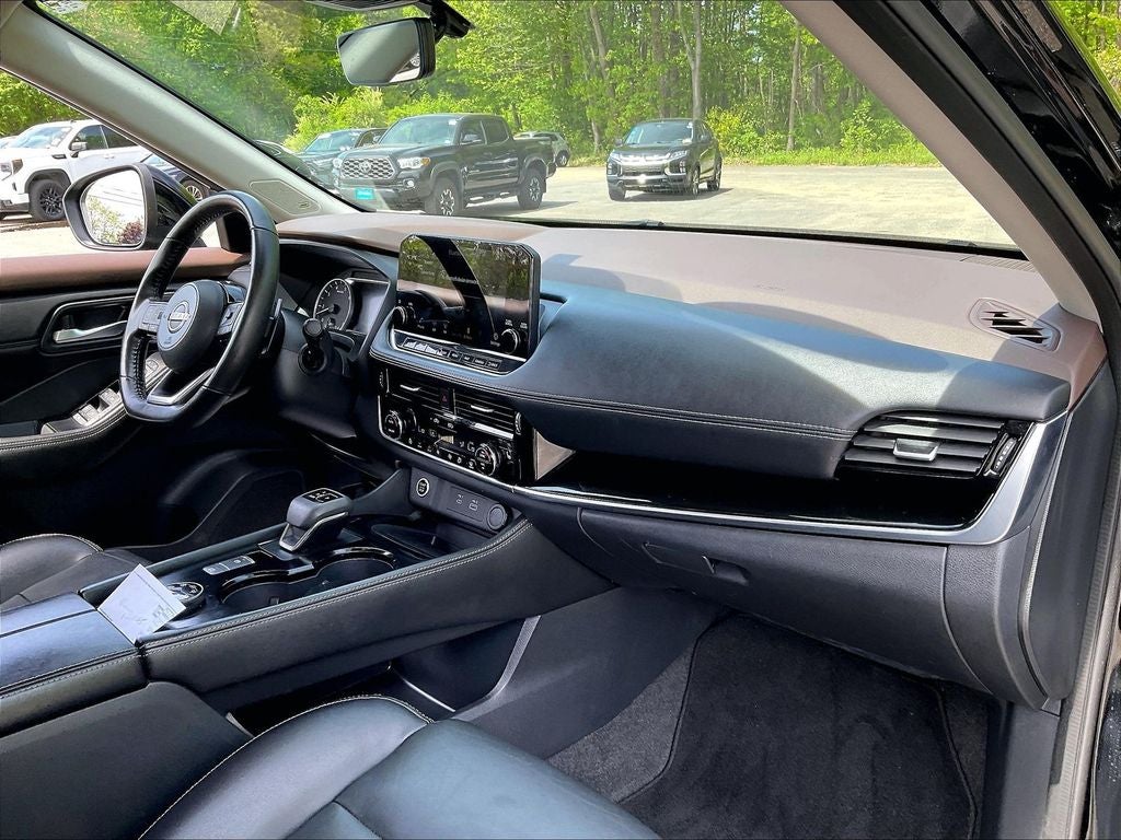 2022 Nissan Rogue SL
