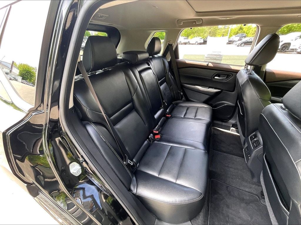 2022 Nissan Rogue SL