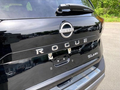 2022 Nissan Rogue SL