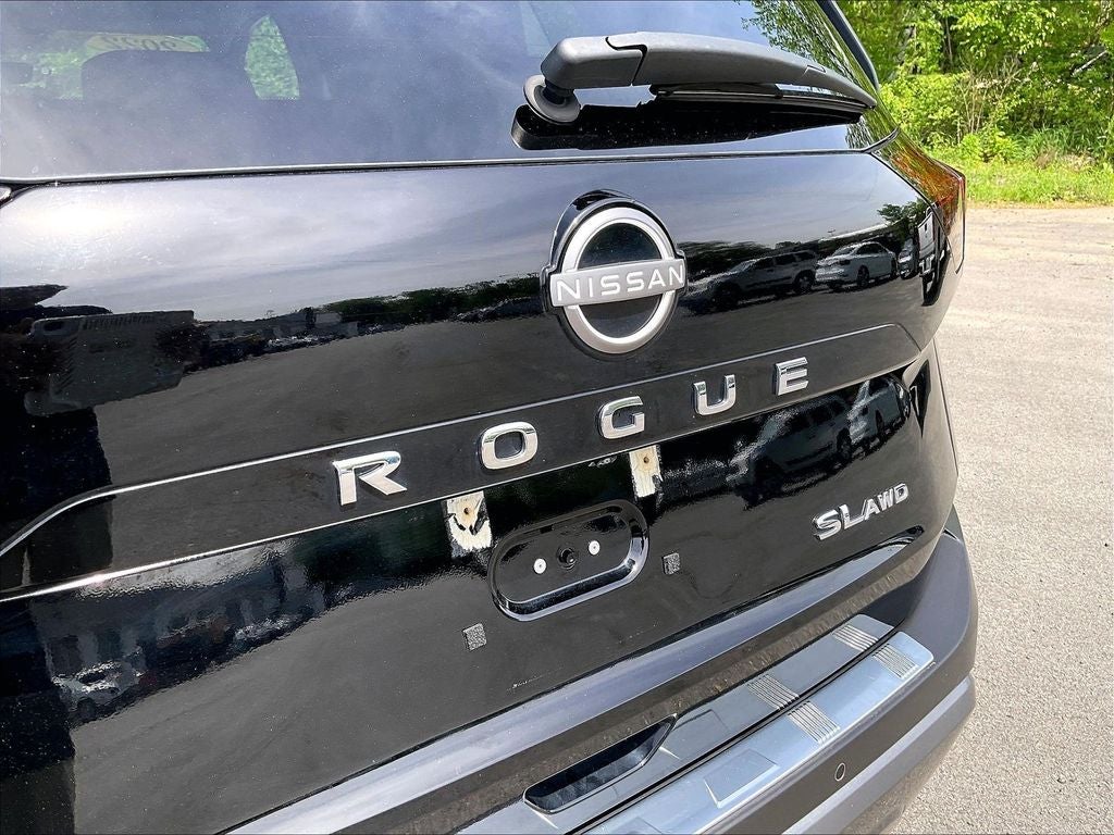 2022 Nissan Rogue SL