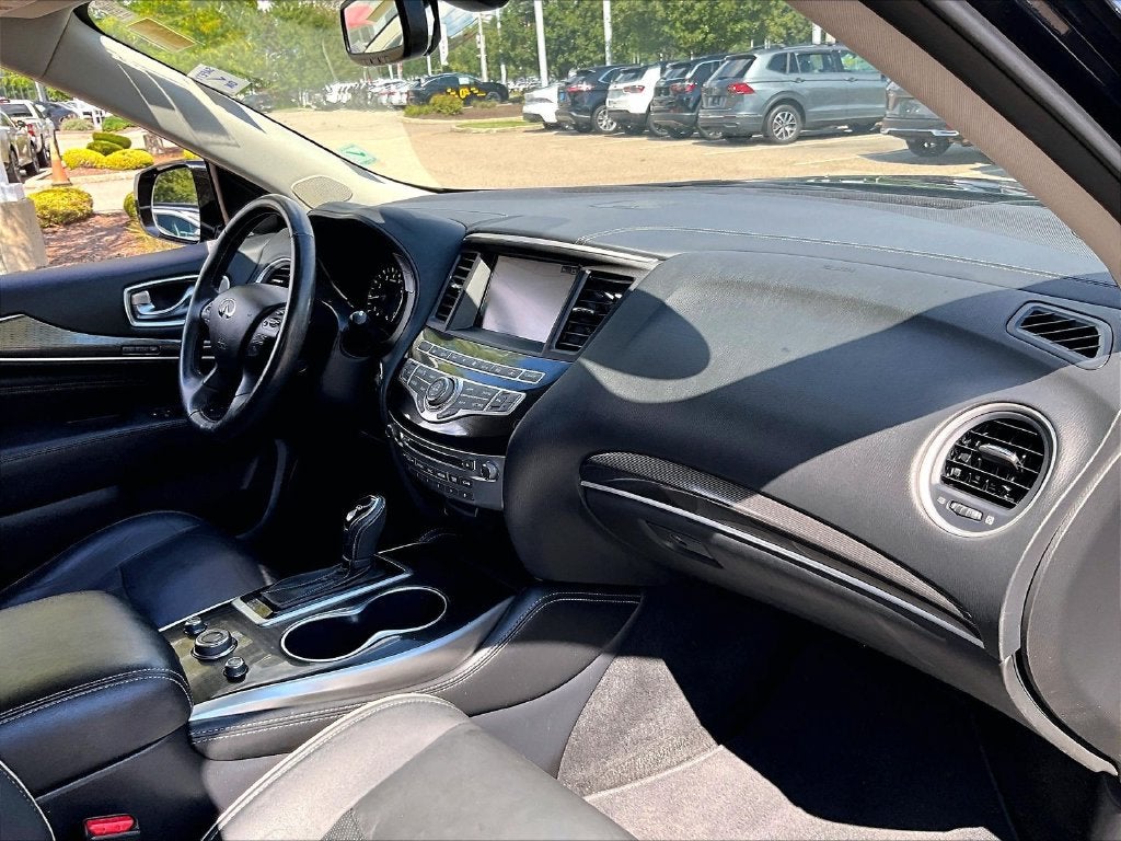 2018 INFINITI QX60 AWD