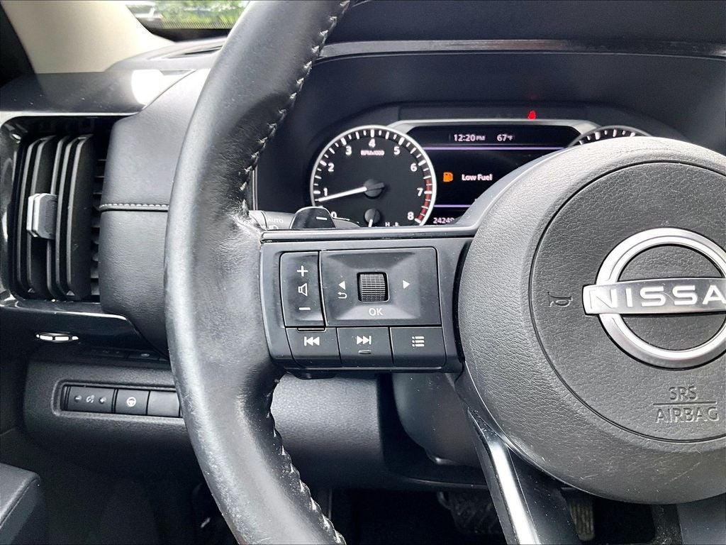 2024 Nissan Pathfinder SV