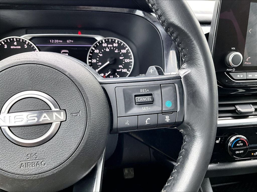 2024 Nissan Pathfinder SV