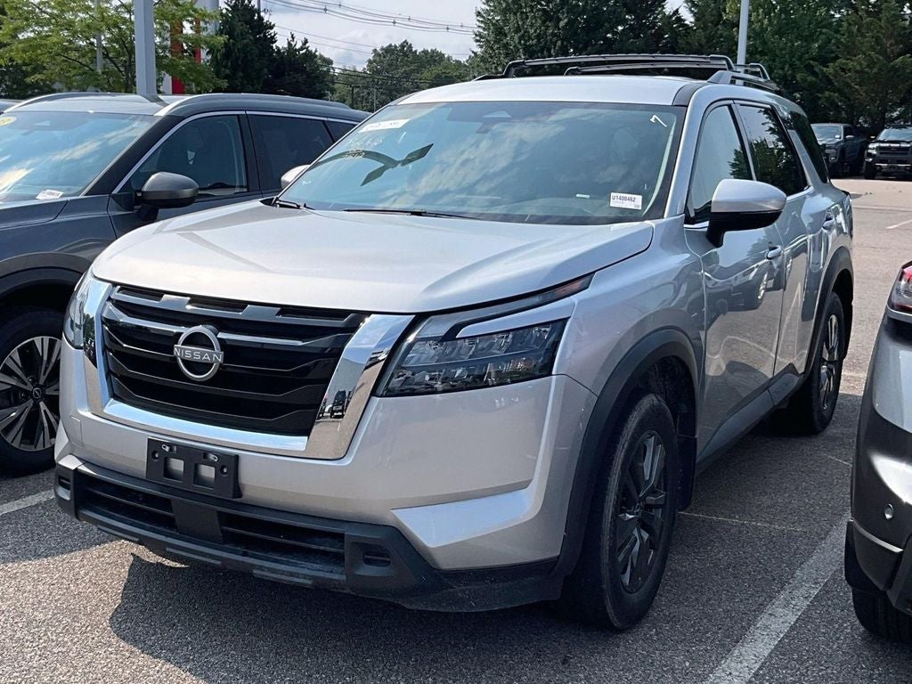 2024 Nissan Pathfinder SV