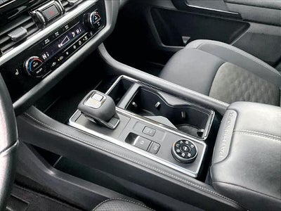 2024 Nissan Pathfinder SV 4WD