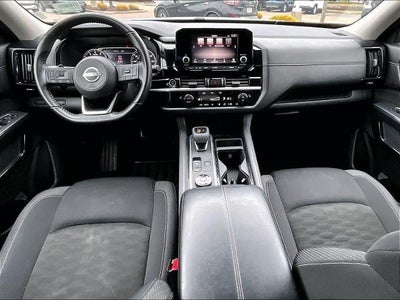 2024 Nissan Pathfinder SV 4WD