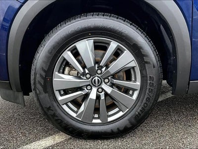 2024 Nissan Pathfinder SV 4WD