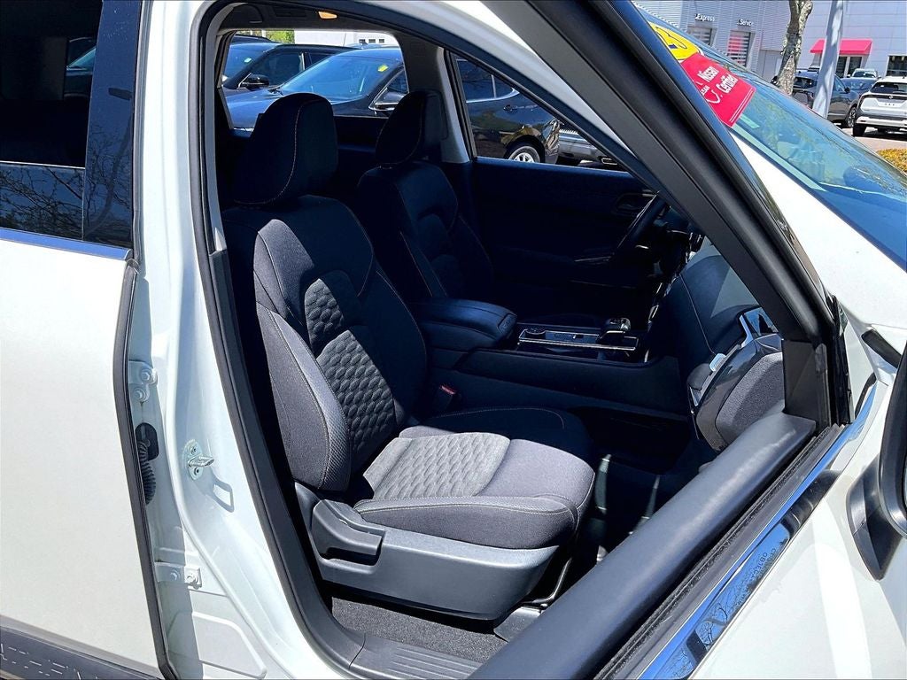 2023 Nissan Pathfinder SV