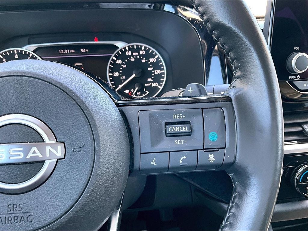 2023 Nissan Pathfinder SV