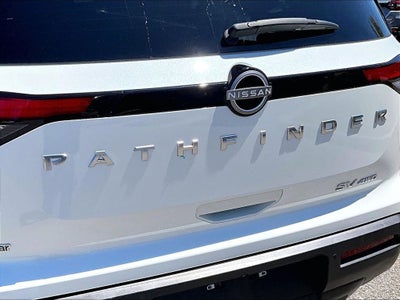 2023 Nissan Pathfinder SV