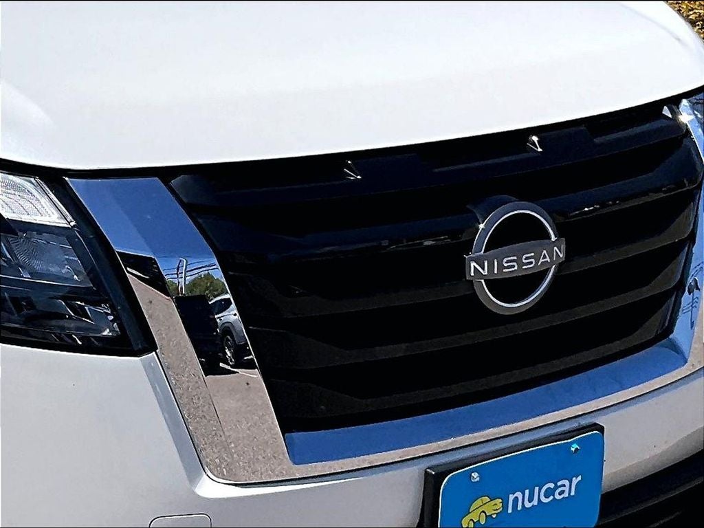 2023 Nissan Pathfinder SV