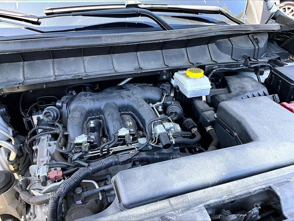 2023 Nissan Pathfinder SV