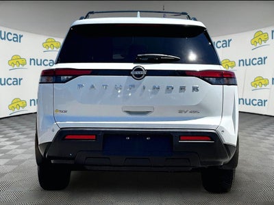 2023 Nissan Pathfinder SV