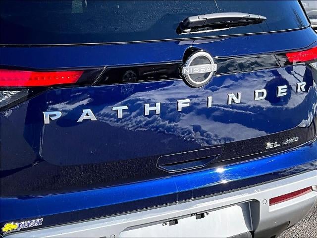 2025 Nissan Pathfinder SL 4WD