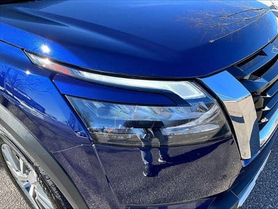 2025 Nissan Pathfinder SL 4WD