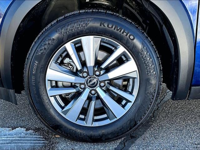 2025 Nissan Pathfinder SL 4WD