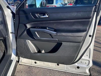 2024 Nissan Pathfinder SL 4WD