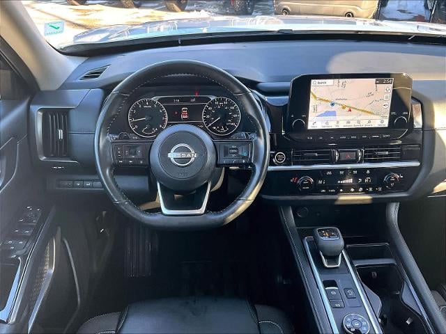 2024 Nissan Pathfinder SL 4WD