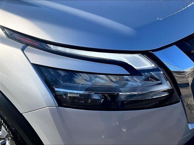 2024 Nissan Pathfinder SL 4WD