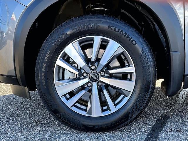 2025 Nissan Pathfinder SL 4WD