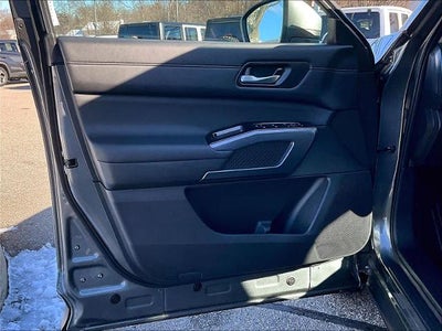 2025 Nissan Pathfinder SL 4WD