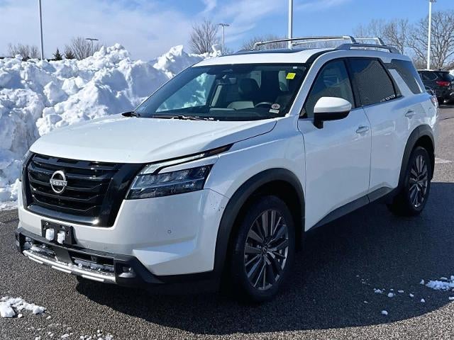 2023 Nissan Pathfinder SL 4WD