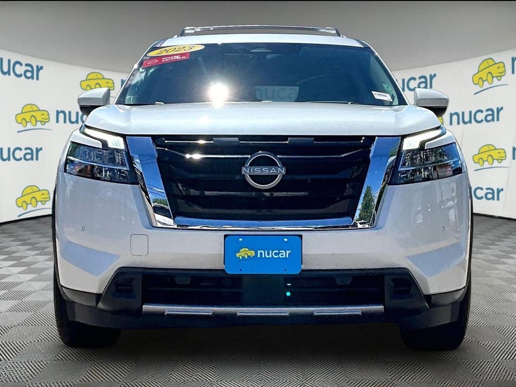 2023 Nissan Pathfinder Platinum