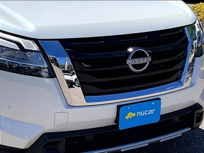 2023 Nissan Pathfinder Platinum