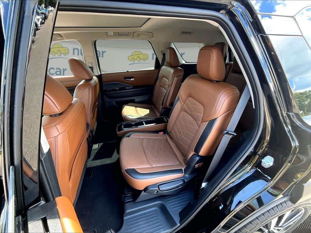 2023 Nissan Pathfinder Platinum