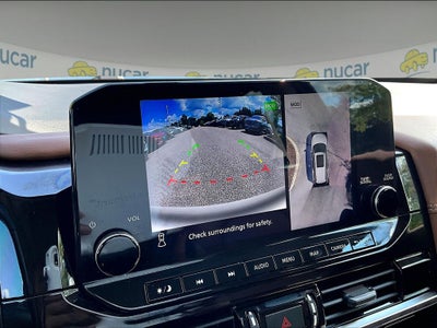 2023 Nissan Pathfinder Platinum
