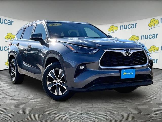 2023 Toyota Highlander XLE AWD (Natl)