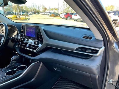 2023 Toyota Highlander XLE AWD (Natl)