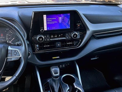 2023 Toyota Highlander XLE AWD (Natl)