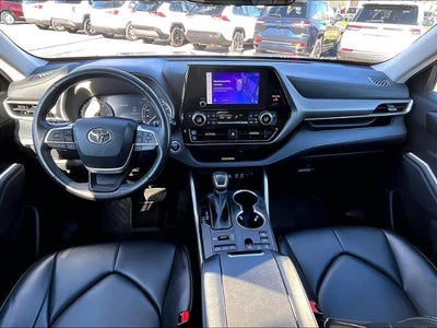 2023 Toyota Highlander XLE AWD (Natl)