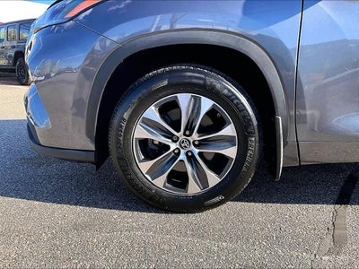 2023 Toyota Highlander XLE AWD (Natl)