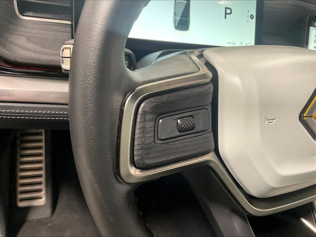 2023 Rivian R1S Adventure