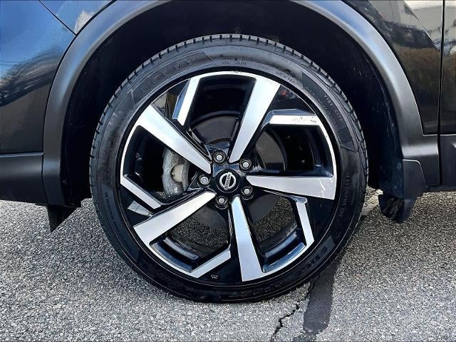 2022 Nissan Rogue Sport AWD SL