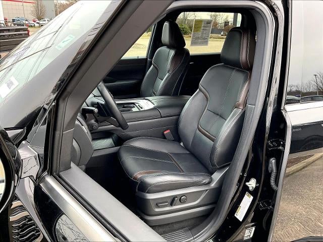 2025 Nissan Armada 4x4 SL