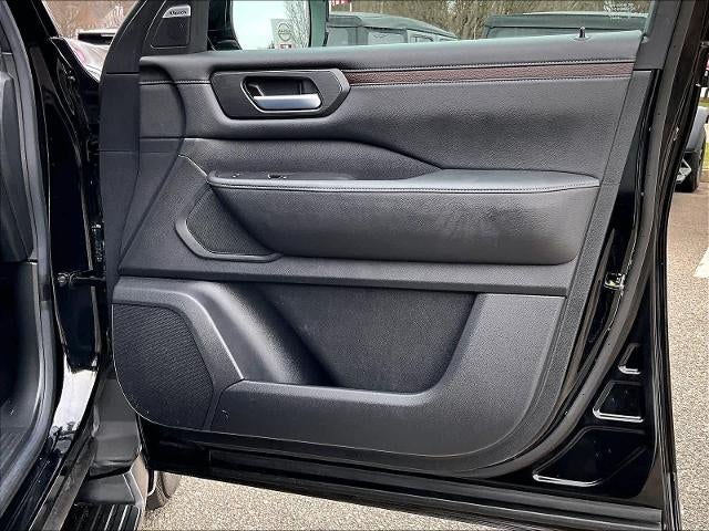 2025 Nissan Armada 4x4 SL