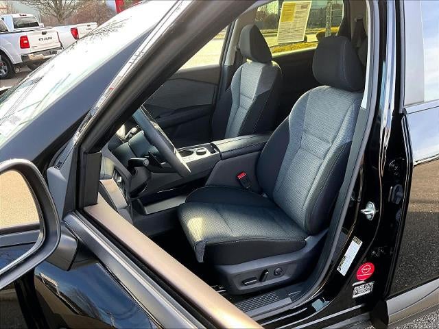 2023 Nissan Rogue AWD SV