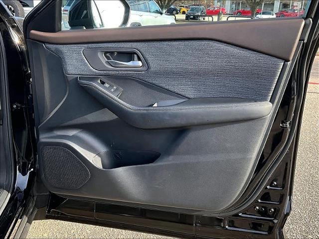 2023 Nissan Rogue AWD SV