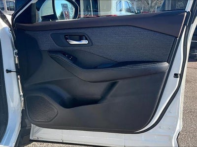 2023 Nissan Rogue AWD SV