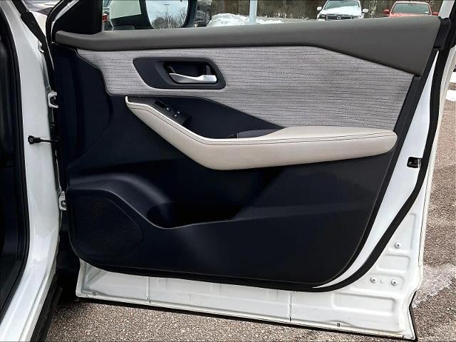 2023 Nissan Rogue AWD SV