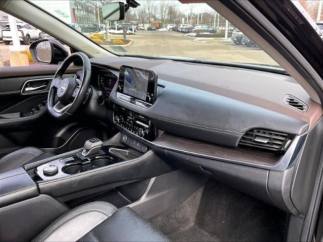 2023 Nissan Rogue AWD Platinum